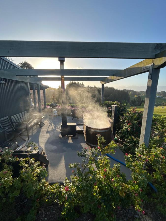 דירות Mahana The Shed With A View מראה חיצוני תמונה